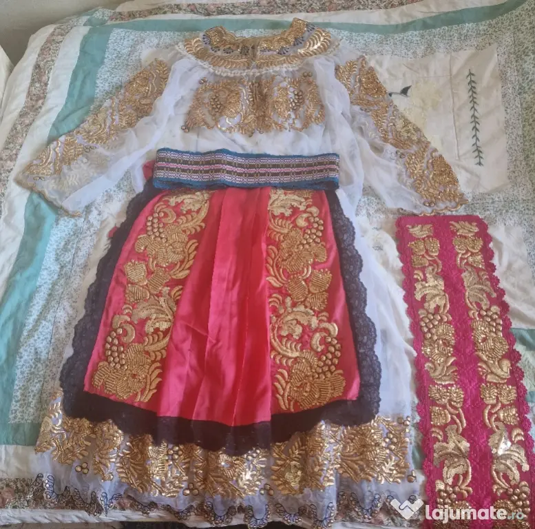 Costum popular de dame