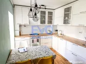 Apartament cu 3 camere, 2 bai, zona Tatarasi
