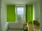 3 camere Aviației decomandat, parcare, et. 4, an 1983, 67 m