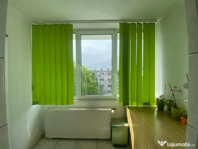 3 camere Aviației decomandat, parcare, et. 4, an 1983, 67 m - Bucuresti (Bucuresti-Ilfov)