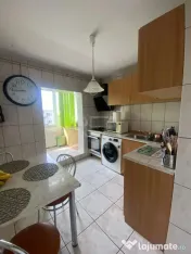 3 camere Aviației decomandat, parcare, et. 4, an 1983, 67 m
