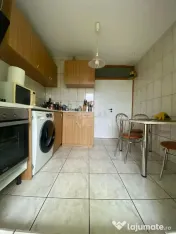 3 camere Aviației decomandat, parcare, et. 4, an 1983, 67 m