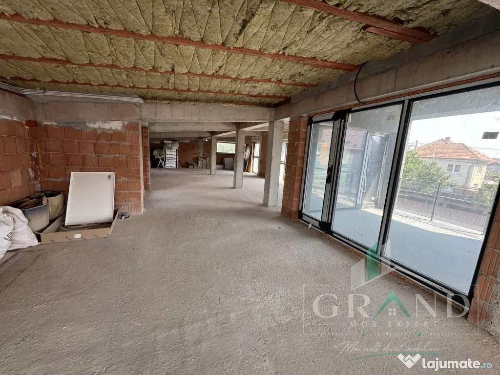 DE ÎNCHIRIAT–Spațiu Comercial/Birouri/Clinică–162 mp - Floresti (Cluj)