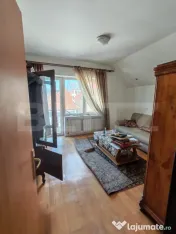 Casă în zonă centrală partea de sus a orasului 