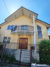 Casă în zonă centrală partea de sus a orasului 