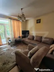 Casă în zonă centrală partea de sus a orasului 