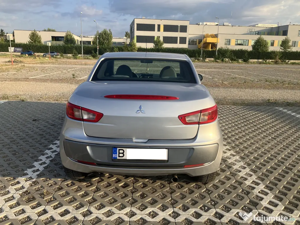 Vând Mitsubishi Colt Cabrio