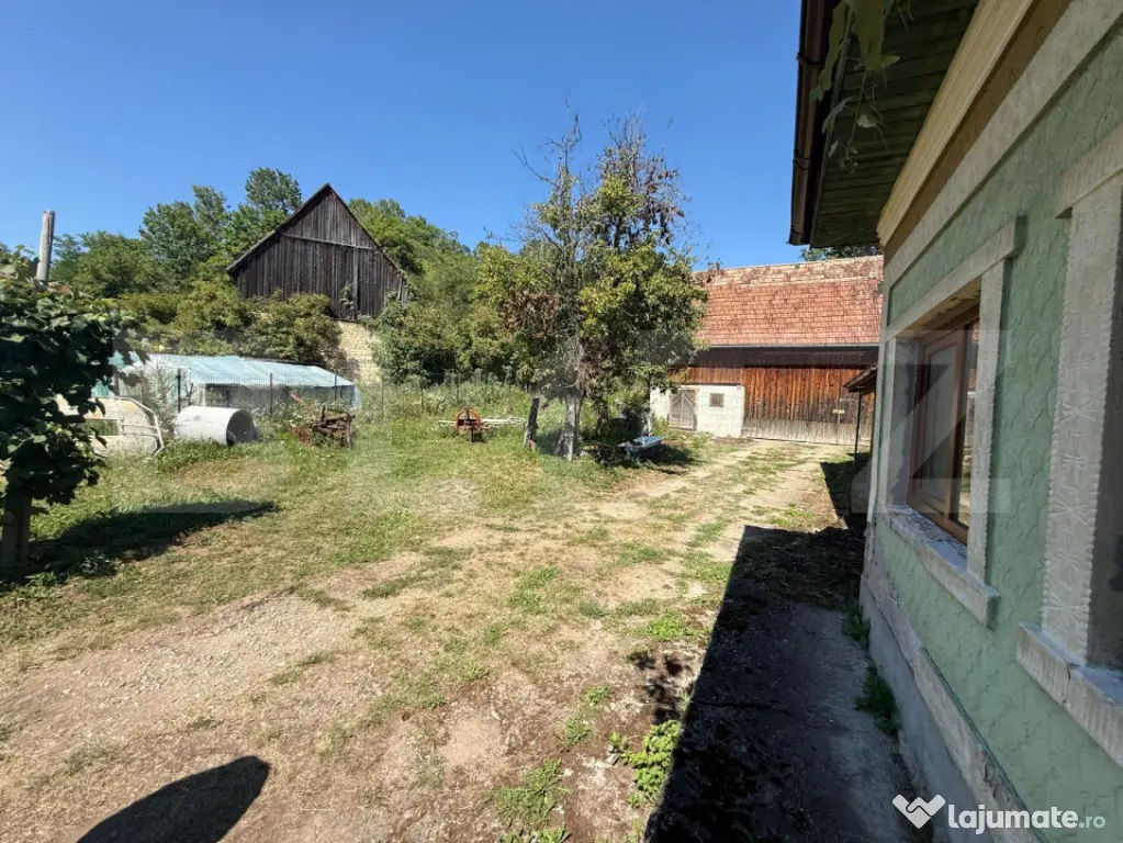 Casa individuala Izvorul Crisului, teren generos 4459 mp - Izvoru Crisului (Cluj)