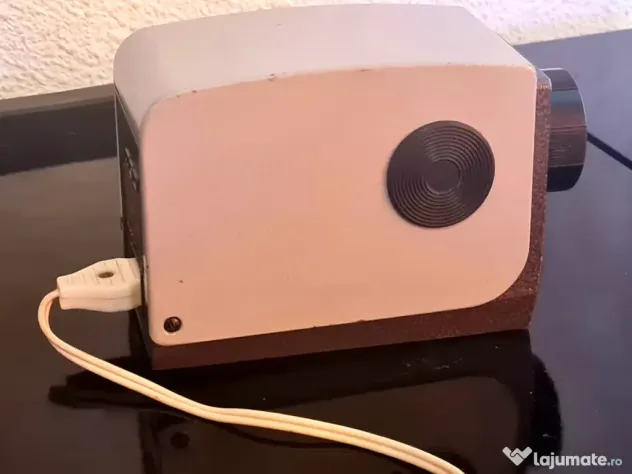 Proiector diapozitive / diafilme Etude-20 – vintage, funcțional