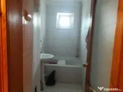 Apartament cu 3 camere semidecomandate Zona George Enescu - Kaufland 