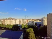 Dacia, apartament 2 camere, decomandat, centrala proprie 