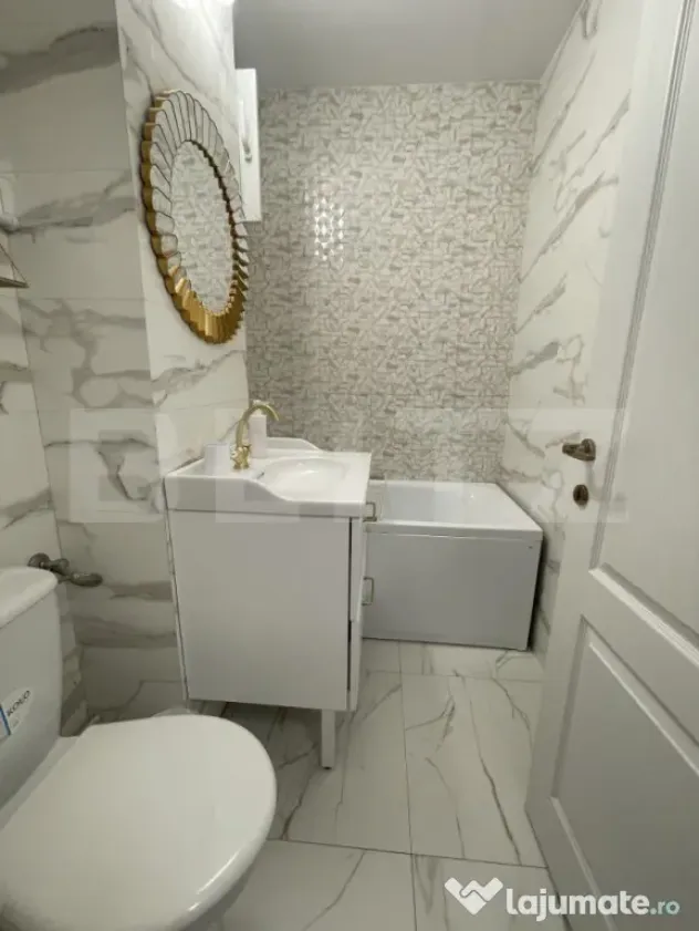 Apartament modern cu 3 camere, renovat complet, mobilat și - Zalau (Salaj)