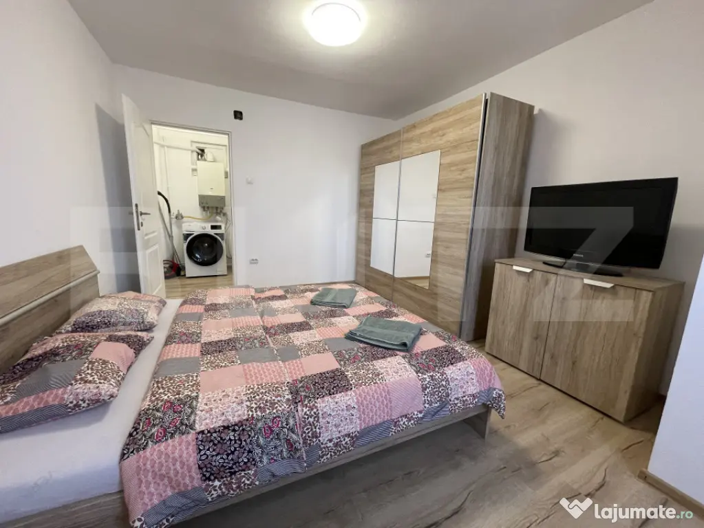 Apartament modern cu 3 camere, renovat complet, mobilat și - Zalau (Salaj)