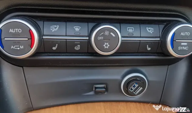 Alfa Romeo Stelvio Pornire cheie, trapa panoramica, piele, winter pack, carlig r - Magurele (Bucuresti-Ilfov)