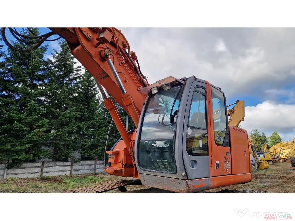 Excavator pe șenile Hitachi ZX225USLC, 19 tone, 2009 - Negresti Oas (Satu-Mare)