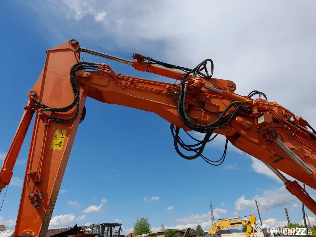 Excavator pe șenile Hitachi ZX225USLC, 19 tone, 2009 - Negresti Oas (Satu-Mare)