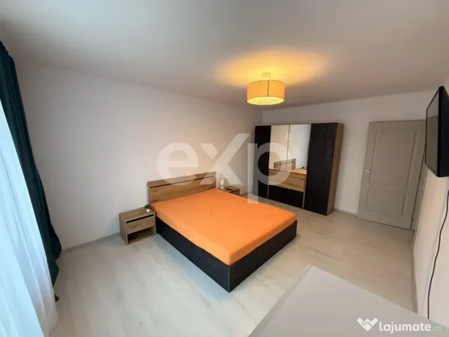 Apartament 2 camere transformat în 3 camere | Central | Eta - Pitesti (Arges)