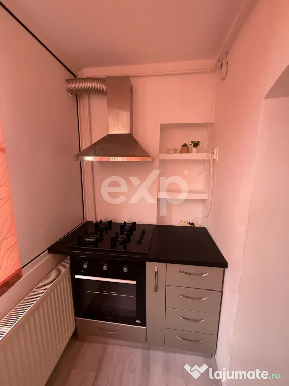 Apartament 2 camere transformat în 3 camere | Central | Eta - Pitesti (Arges)