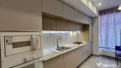 Apartament 3 camere l Barbu Vﾄツﾄビescu l decomandat 