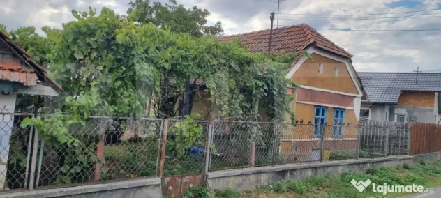 Casa cu doua corpuri - Luncani (Cluj)