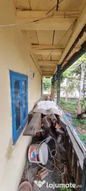 Casa cu doua corpuri