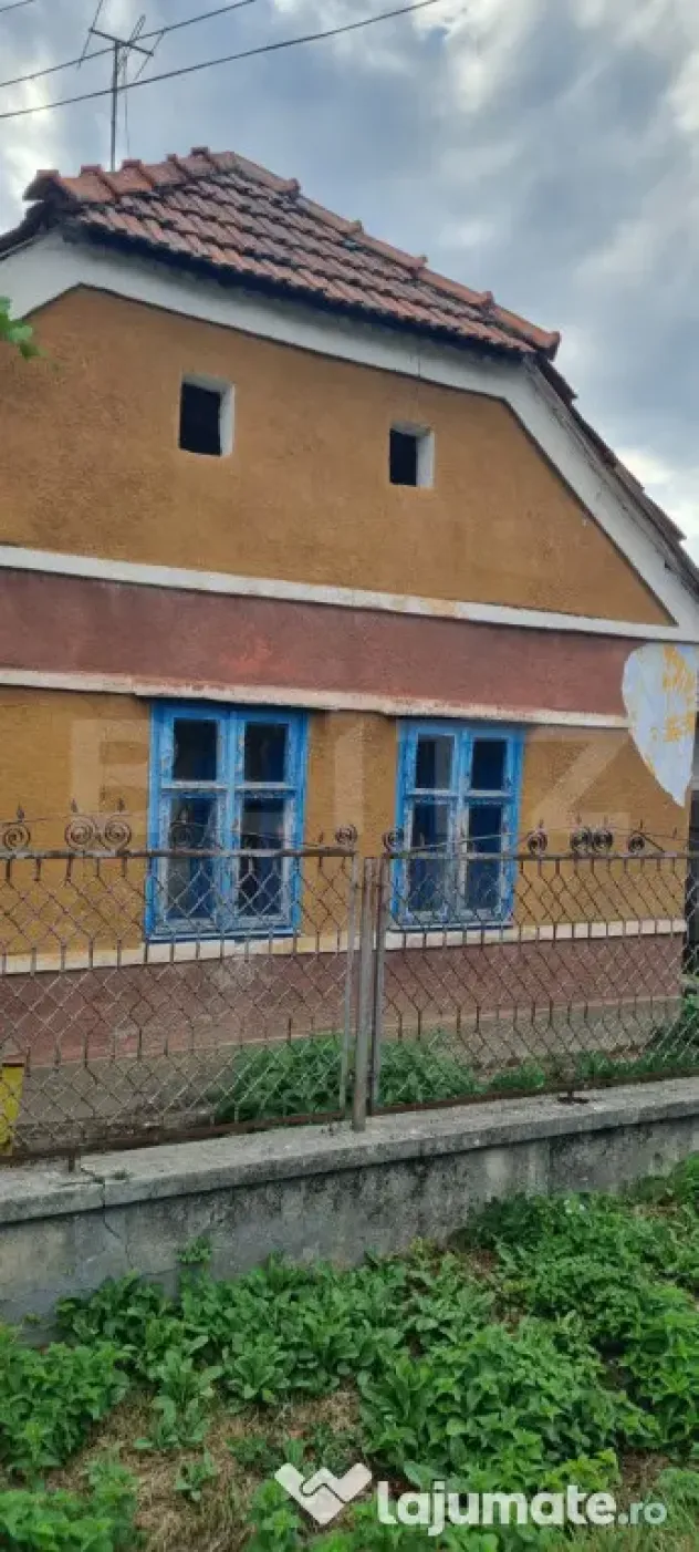 Casa cu doua corpuri - Luncani (Cluj)