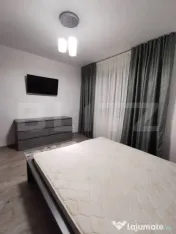 Apartament cu 3 camere, decomandat, 68 mp, zona Burdujeni 