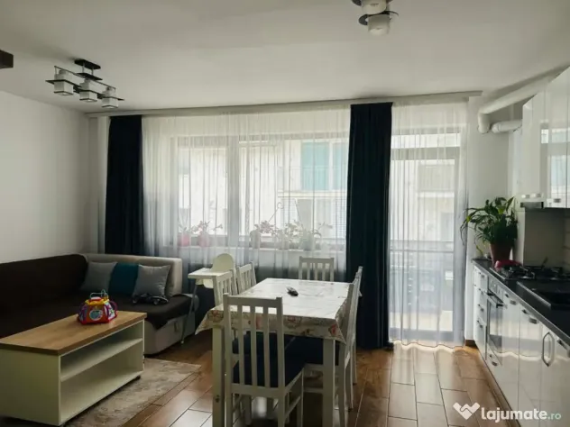 Apartament 3 camere, 61 mp+2 balcoane 10mp ,zona Stejarului - Floresti (Cluj)