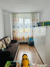 Apartament 3 camere, 61 mp+2 balcoane 10mp ,zona Stejarului 