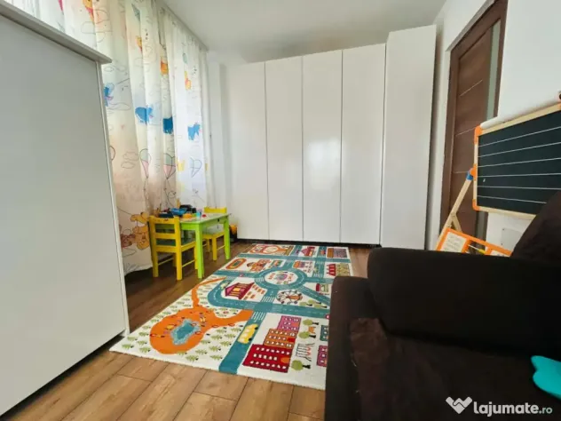 Apartament 3 camere, 61 mp+2 balcoane 10mp ,zona Stejarului - Floresti (Cluj)