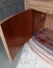 Bufet/vitrina de colt sculptat cu dragoni stil neobaroc lemn masiv 