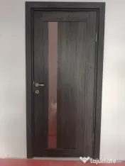 Vand 3 usi de interior , noi .