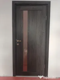 Vand 3 usi de interior , noi . 