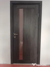 Vand 3 usi de interior , noi .