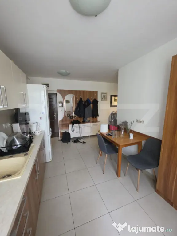 Apartament Spațios 3 Camere + Balcon - Cluj-Napoca (Cluj)