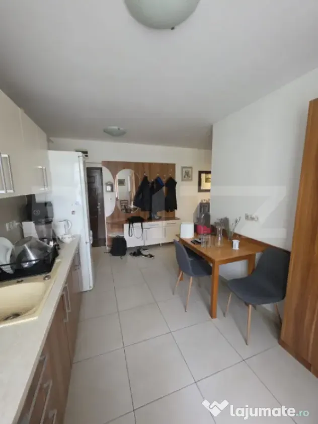 Apartament Spațios 3 Camere + Balcon - Cluj-Napoca (Cluj)