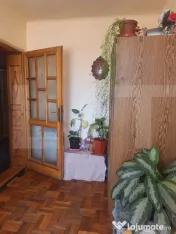 Vand apartament 3 camere