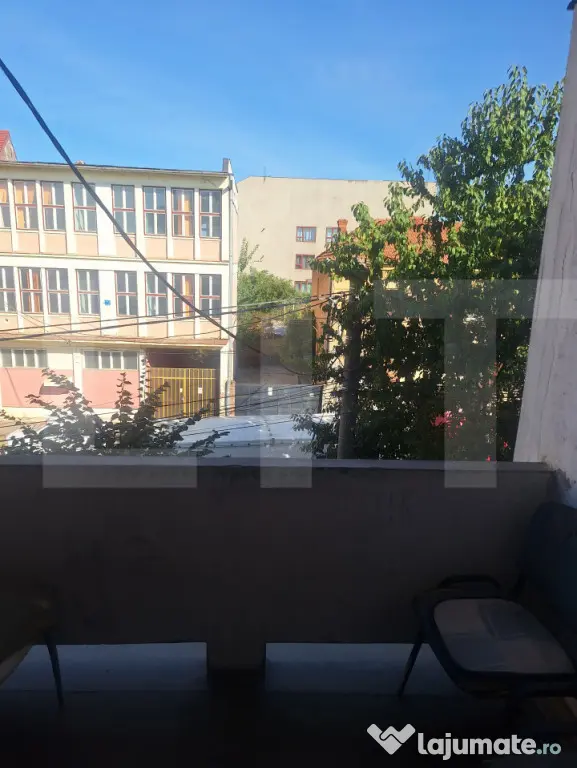 Vand apartament 3 camere - Lugoj (Timis)