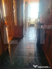 Vand apartament 3 camere