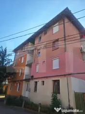 Vand apartament 3 camere