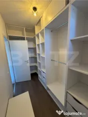 Apartament modern , 2.5 camere, etaj 2 , Tractorul , loc de
