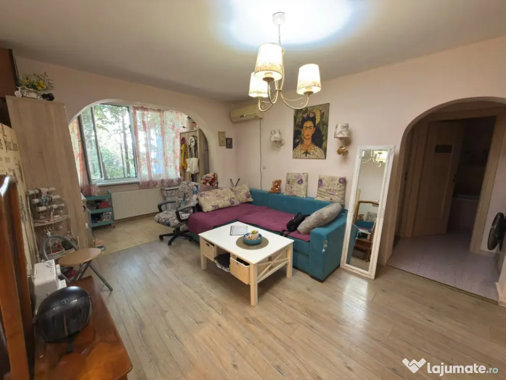 Apartament cu 3 camere- zona Nord - Ploiesti (Prahova)