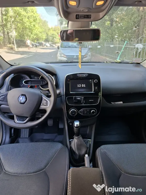 De vanzar3 Renaul Clio 2019 benzina motor 1.0