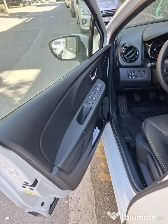De vanzar3 Renaul Clio 2019 benzina motor 1.0