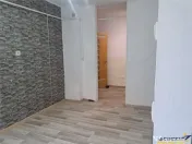 De inchiriat: Spatiu comercial aflat in zona centrala, Sfant 