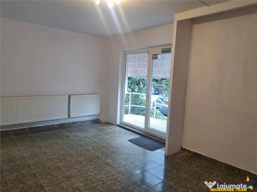 De inchiriat: Spatiu comercial aflat in zona centrala, Sfant - Sfantu Gheorghe (Covasna)
