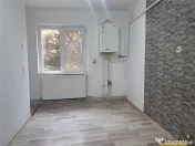 De inchiriat: Spatiu comercial aflat in zona centrala, Sfant 