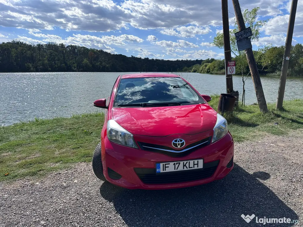Toyota YARIS 1,5 automata vvt benzina 89300Km reali, impecabila