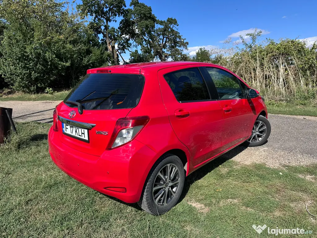 Toyota YARIS 1,5 automata vvt benzina 89300Km reali, impecabila