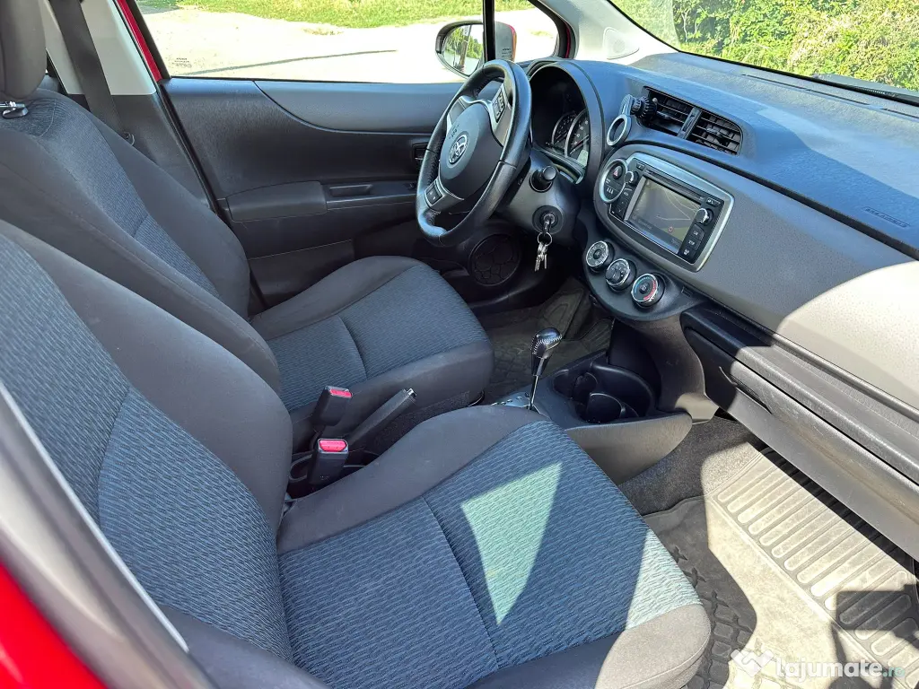 Toyota YARIS 1,5 automata vvt benzina 89300Km reali, impecabila